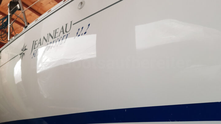 Bootsservice Zengerle - Der Bootsaufbereiter Aufbereiten Polieren Jeanneau 32.2